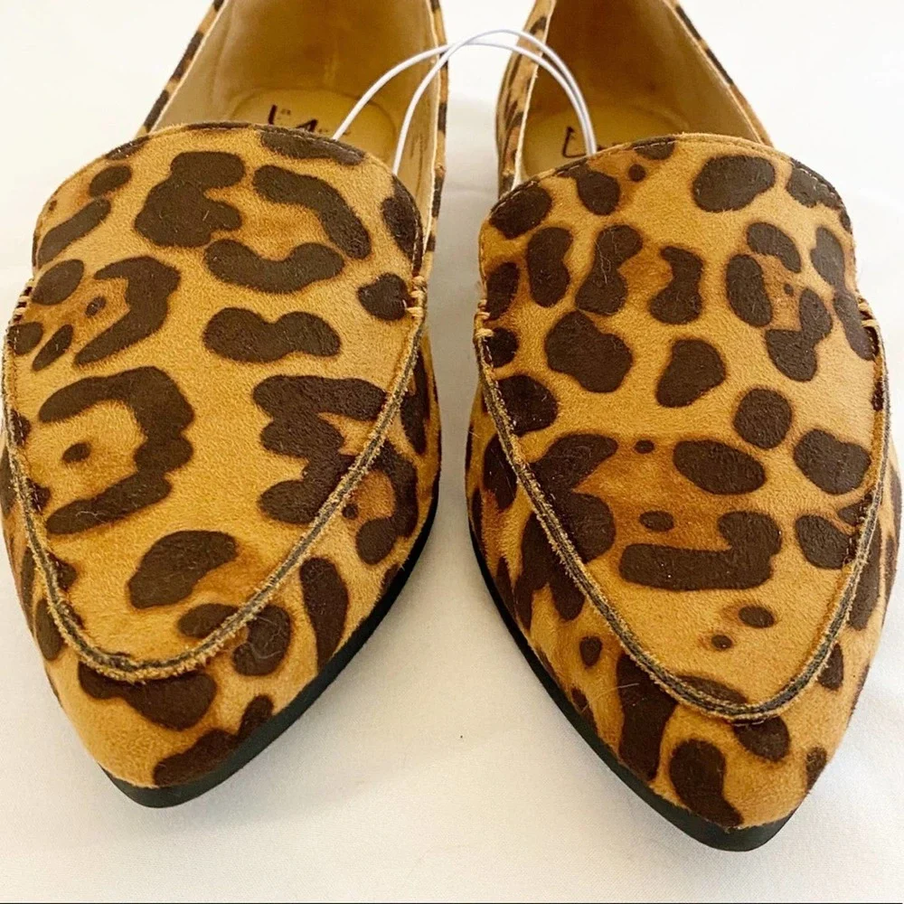 Universal Thread Leopard Print Flats - Picture 3 of 4